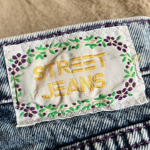 🦄 Vintage Acid Wash Jeans - Picture 11 of 15